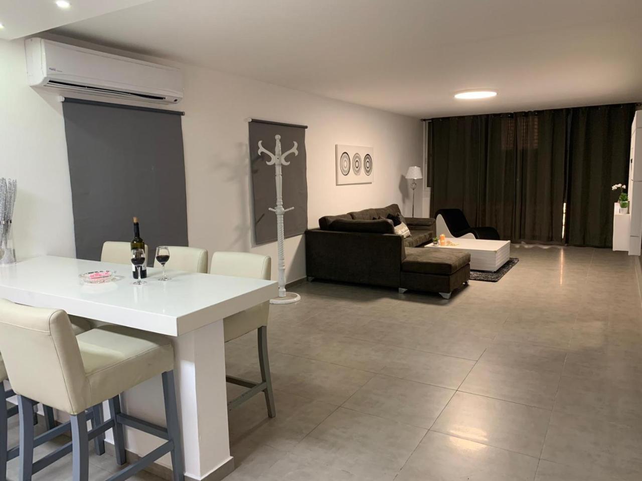 Spat Apartments Bat Yam Εξωτερικό φωτογραφία